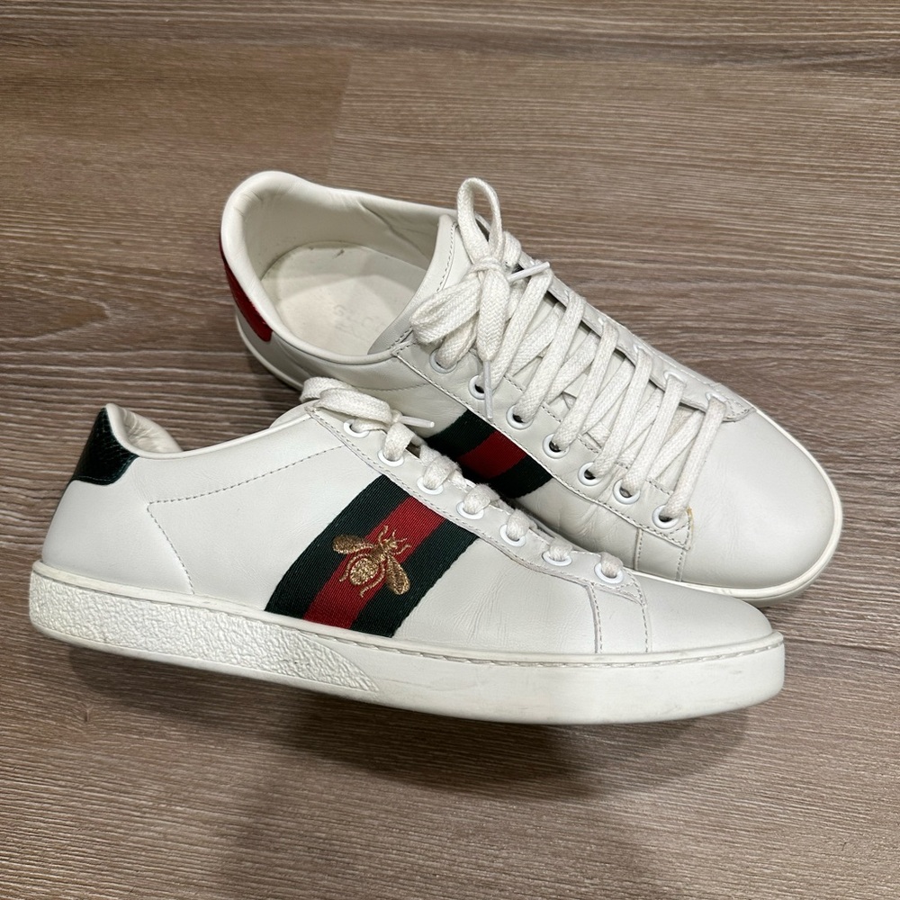 GUCCI Women's Gucci Ace sneaker with bee Size: IT38